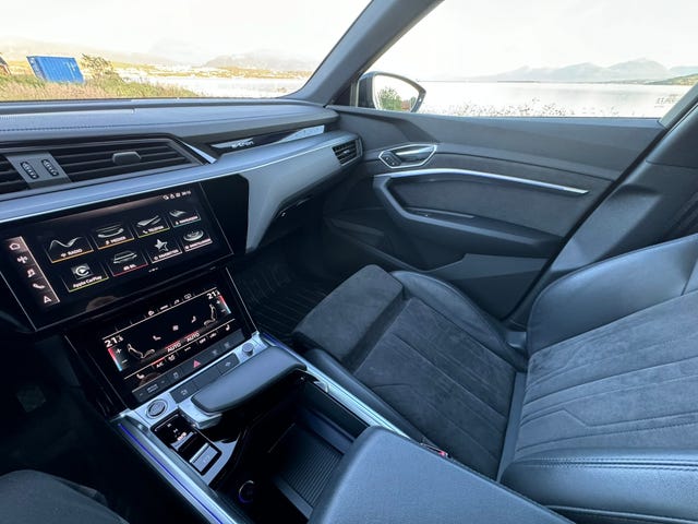 2021 AUDI E-TRON - 13