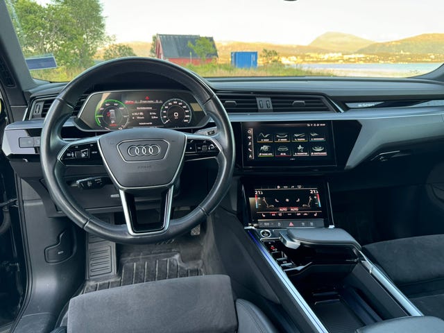 2021 AUDI E-TRON - 9