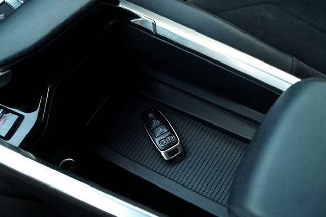 2020 AUDI E-TRON - 16