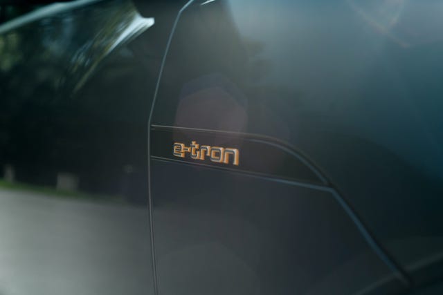 2020 AUDI E-TRON - 14