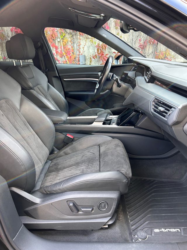 2021 AUDI E-TRON - 12