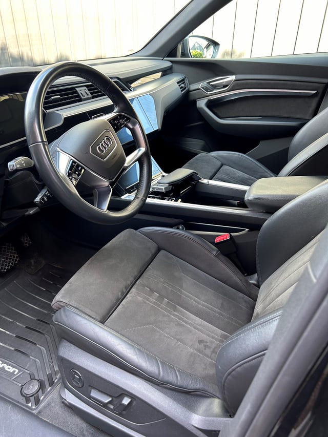 2021 AUDI E-TRON - 11