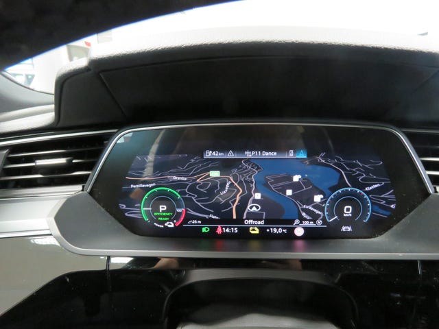 2020 AUDI E-TRON - 16