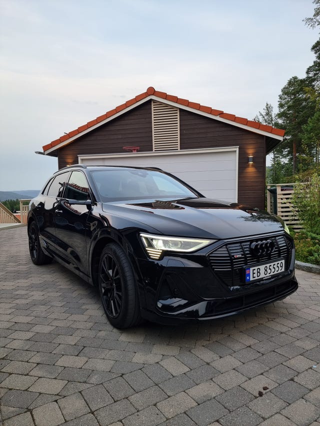 2020 AUDI E-TRON - 10