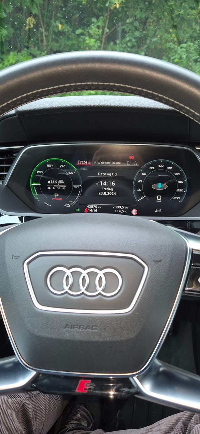 2020 AUDI E-TRON - 9