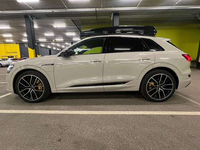WAUZZZGE6LB012727 2020 AUDI E-TRON-3