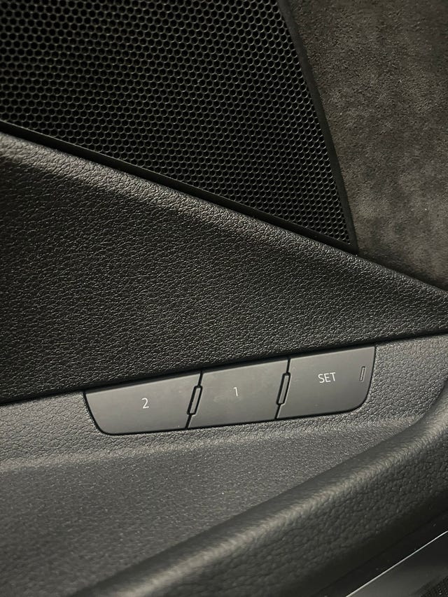 2020 AUDI E-TRON - 10