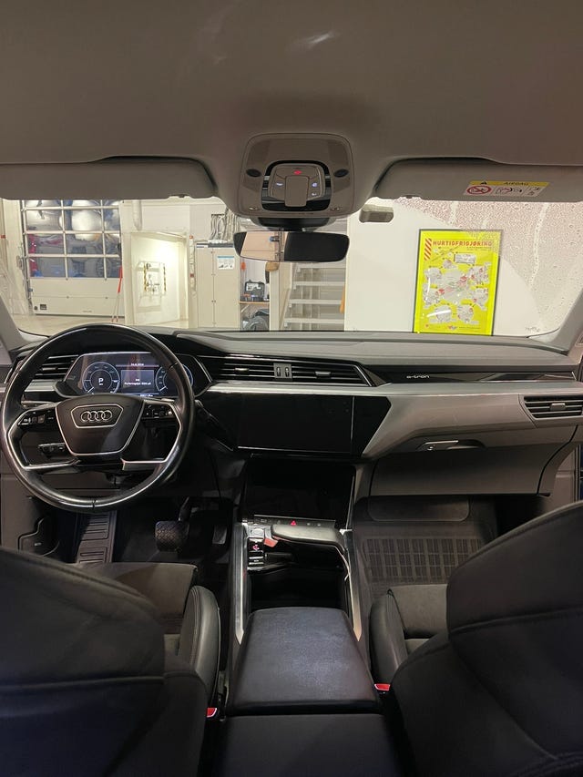 2020 AUDI E-TRON - 11