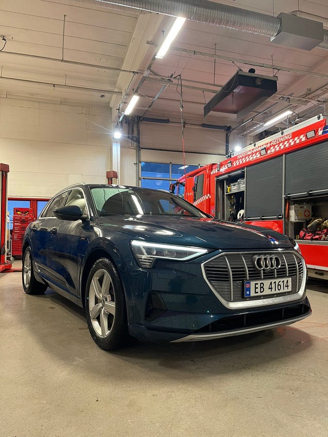 WAUZZZGE6LB025669 2020 AUDI E-TRON-5