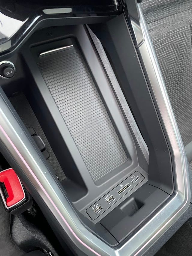 2020 AUDI E-TRON - 47