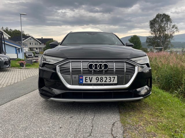 WAUZZZGE4LB007798 2020 AUDI E-TRON-1