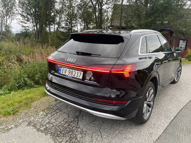 2020 AUDI E-TRON - 8