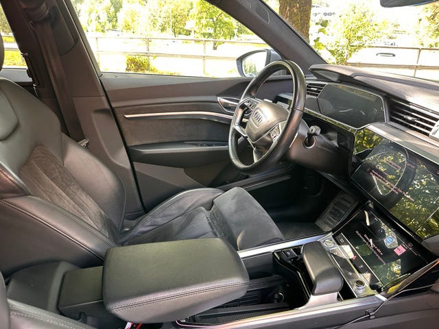 2020 AUDI E-TRON - 7