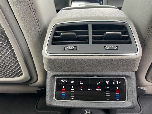 2020 AUDI E-TRON - 28