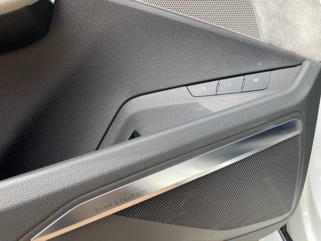 2020 AUDI E-TRON - 25
