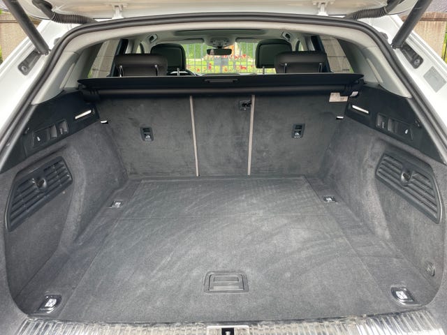 WAUZZZGE1LB029127 2020 AUDI E-TRON-4