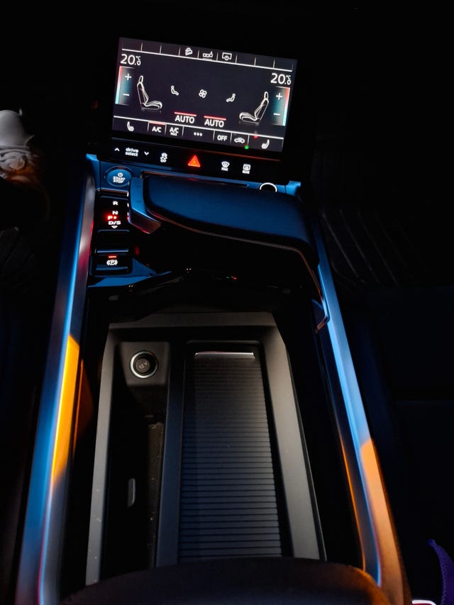 2020 AUDI E-TRON - 21