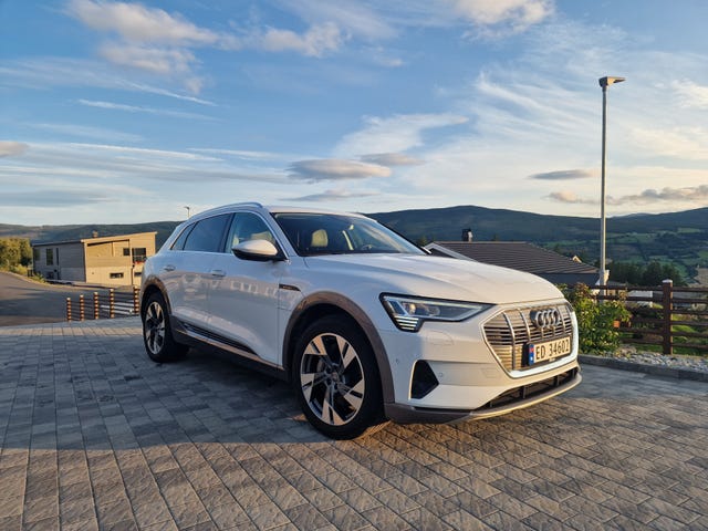 WAUZZZGE1LB029127 2020 AUDI E-TRON-0