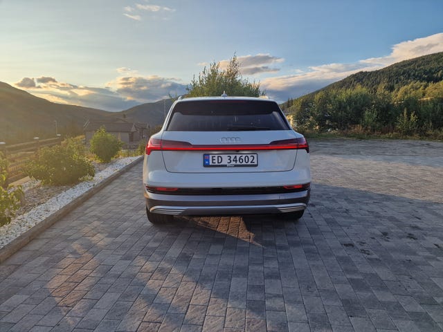 2020 AUDI E-TRON - 35