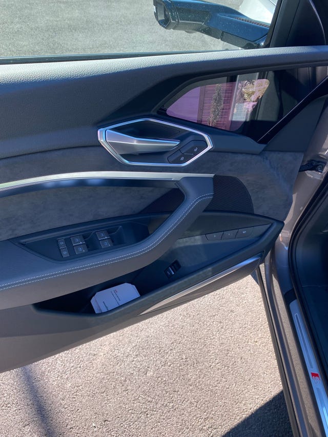 2020 AUDI E-TRON - 30
