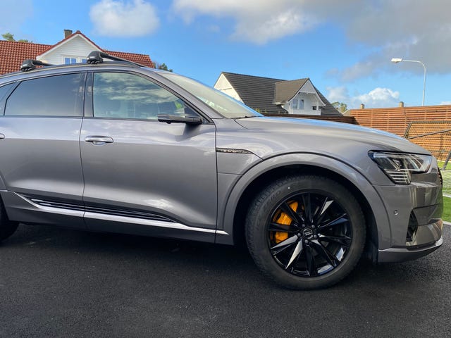 2020 AUDI E-TRON - 11