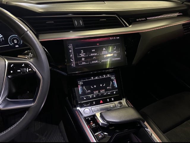 2020 AUDI E-TRON - 19