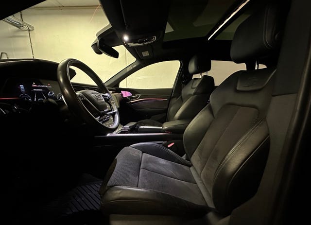 2020 AUDI E-TRON - 9