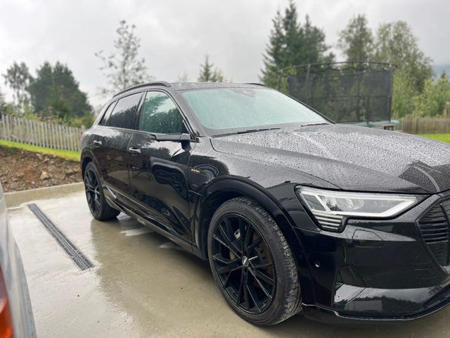 WAUZZZGEXLB010818 2020 AUDI E-TRON-5