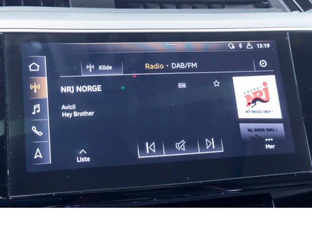 2020 AUDI E-TRON - 13