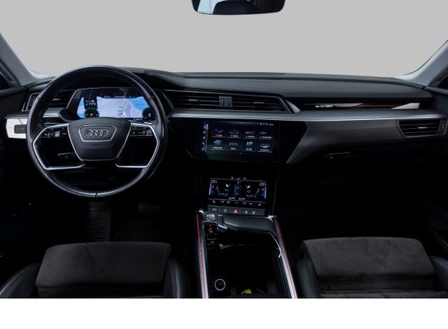 2020 AUDI E-TRON - 27
