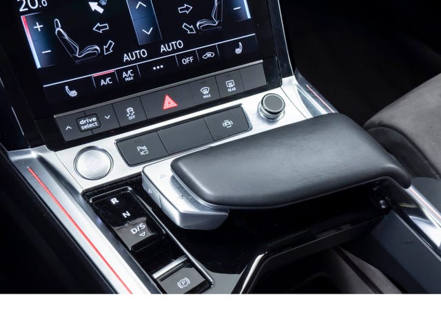 2020 AUDI E-TRON - 17