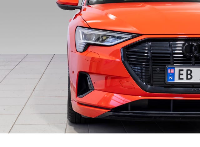 WAUZZZGE0LB011394 2020 AUDI E-TRON-3
