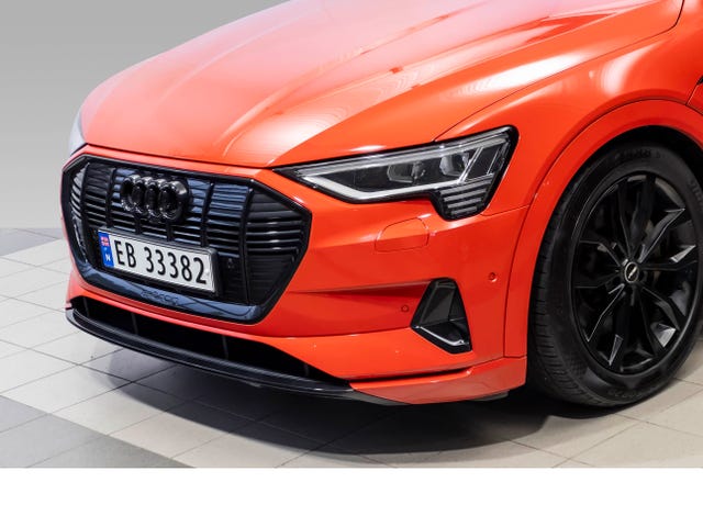 WAUZZZGE0LB011394 2020 AUDI E-TRON-1