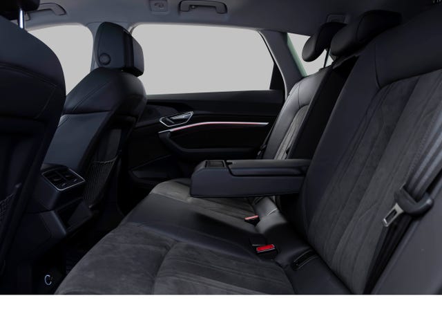 2020 AUDI E-TRON - 26