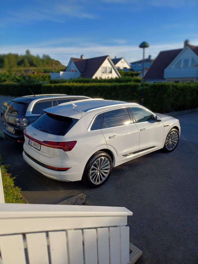 2020 AUDI E-TRON - 10