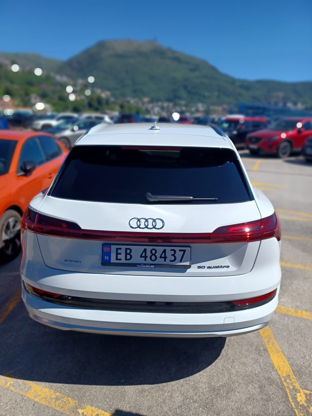 2020 AUDI E-TRON - 9