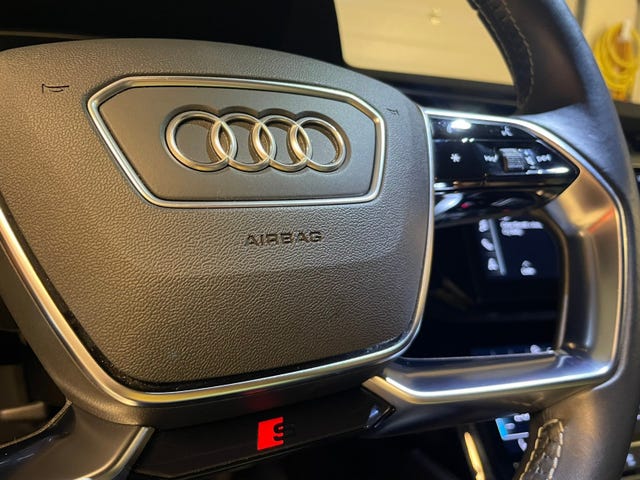 2020 AUDI E-TRON - 20