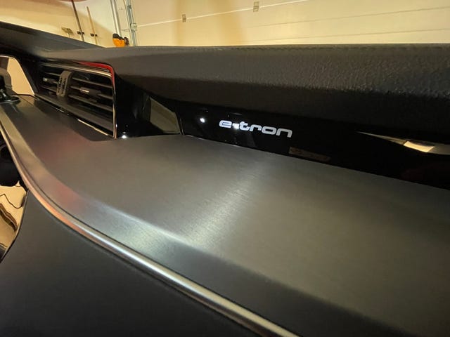 2020 AUDI E-TRON - 41