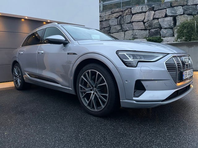 WAUZZZGE4LB024293 2020 AUDI E-TRON-5