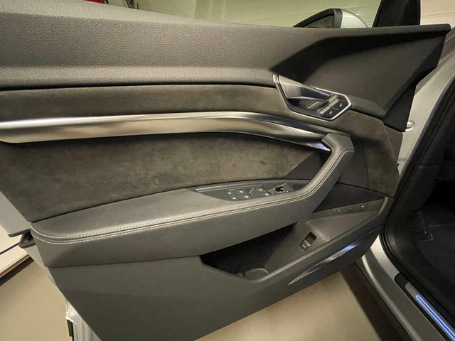 2020 AUDI E-TRON - 37