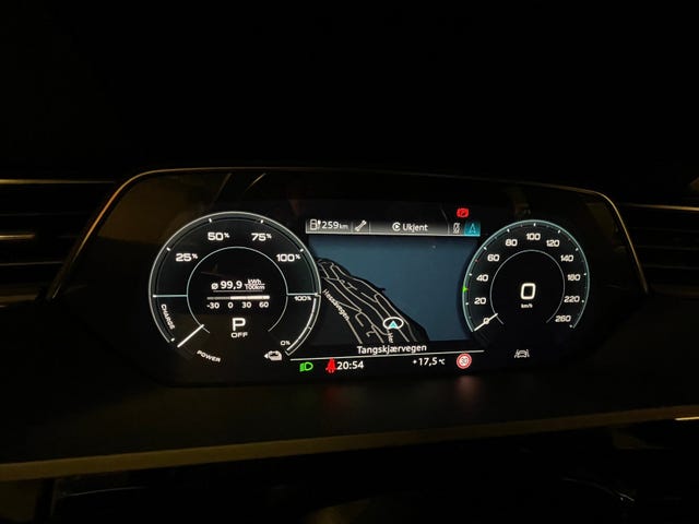 2020 AUDI E-TRON - 24