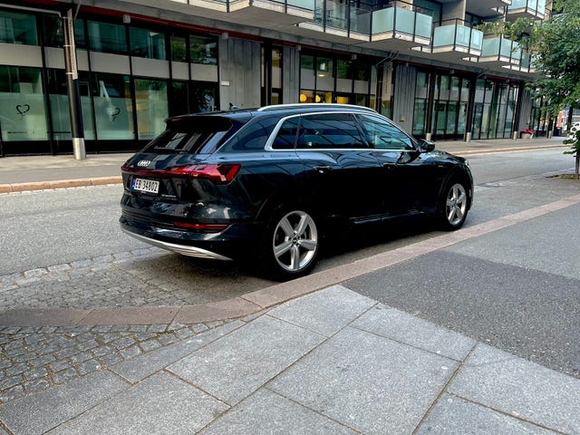 WAUZZZGE4LB022267 2020 AUDI E-TRON-0