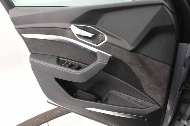 2020 AUDI E-TRON - 17