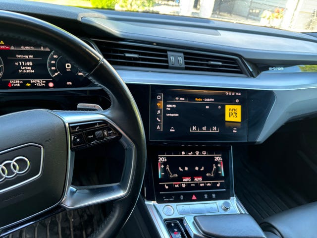 2020 AUDI E-TRON - 9