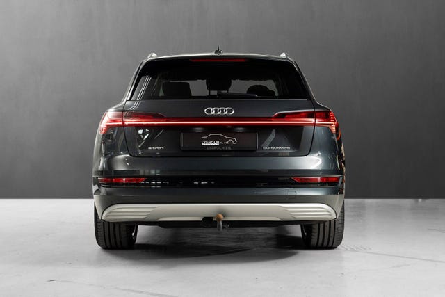 WAUZZZGE7MB035922 2021 AUDI E-TRON-5