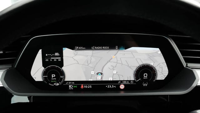 2021 AUDI E-TRON - 42