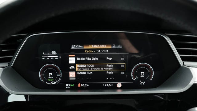 2021 AUDI E-TRON - 40