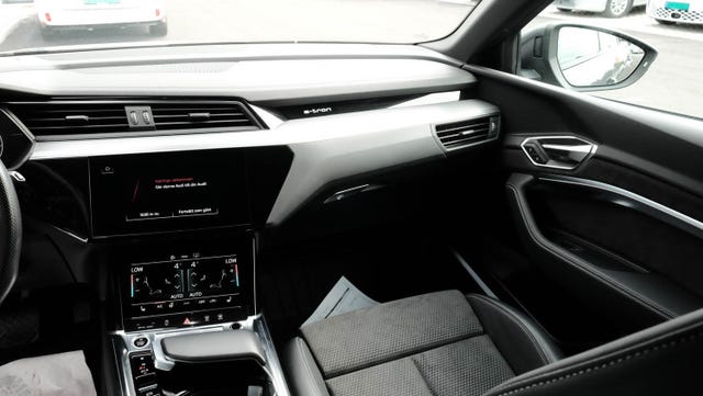 2021 AUDI E-TRON - 18