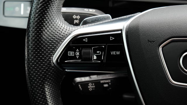 2021 AUDI E-TRON - 43