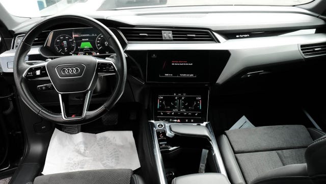 2021 AUDI E-TRON - 16